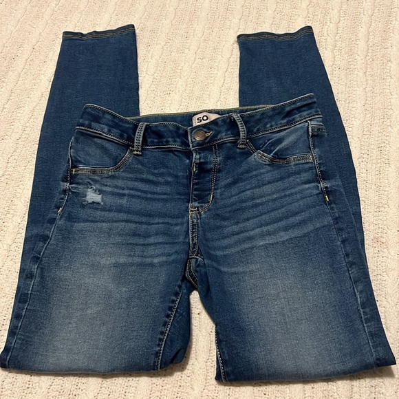 Girls Size 16 SO Distressed Stretch Jeans - Picture 3 of 5